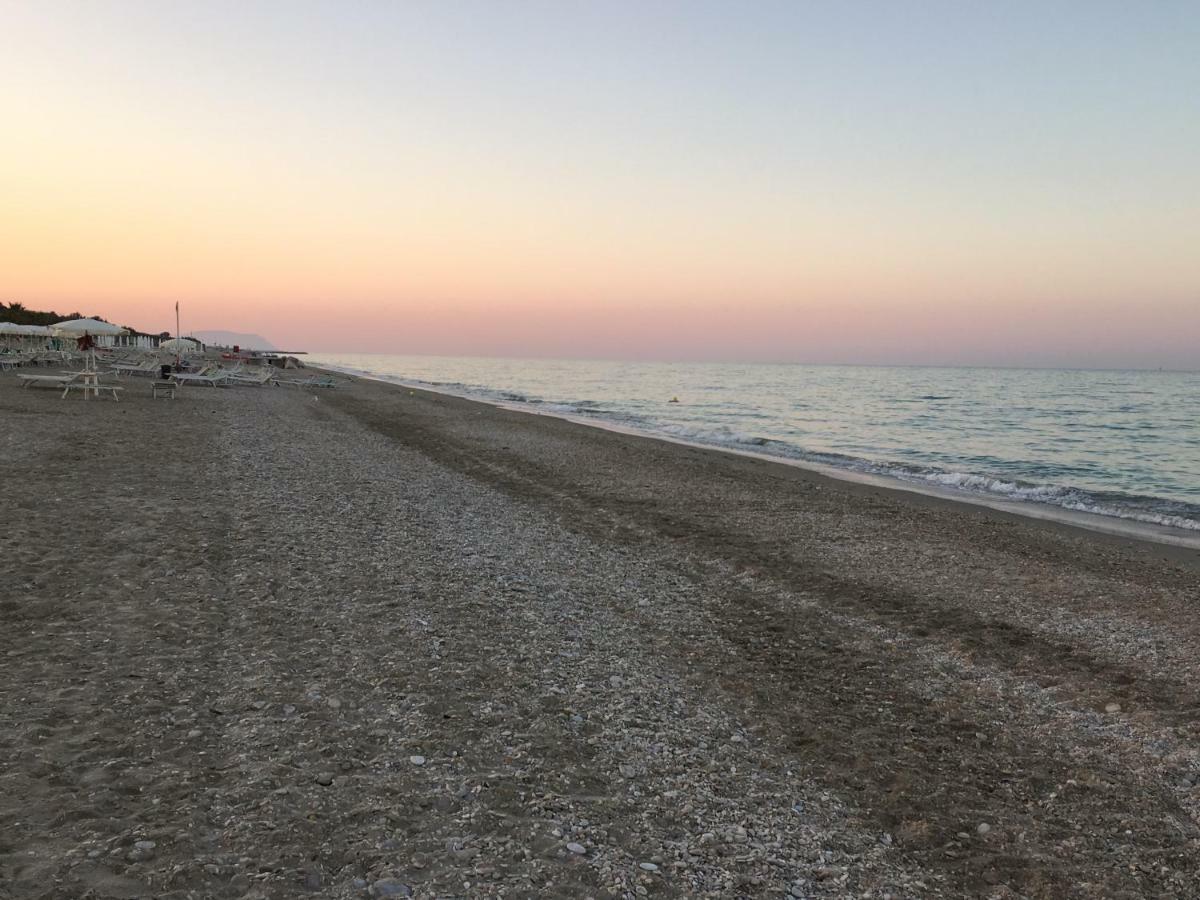 Apartamento Residenza Domo Porto SantʼElpidio Exterior foto